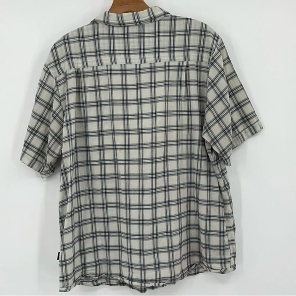 The North Face Mens Short Sleeve Plaid‎ Lightweight Button down Shirt Size XL M7